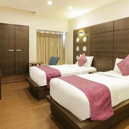 Hotel Green Plaza At Airport Nowe Delhi Zewnętrze zdjęcie